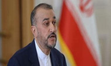 Iran, Azerbaijan foreign ministers in talks amid rising tensions