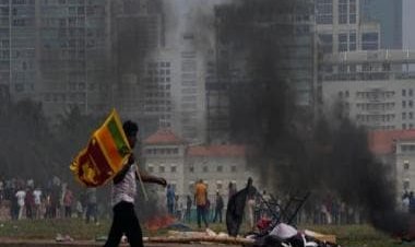 Sri Lanka's bondholders submits first debt restructuring proposal to government