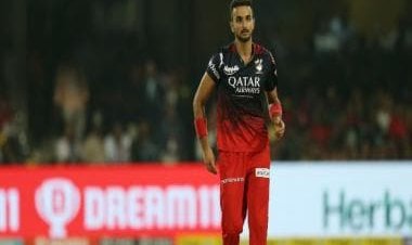 IPL 2023: RCB concede 16 runs against CSK in dramatic final over featuring two different bowlers