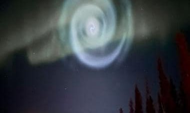 'Space portal' in Alaska skies is actually frozen SpaceX rocket fuel