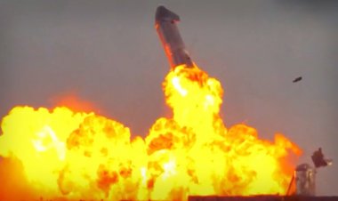 Watch: SpaceX Explosion Does Heavy Damage to a Nearby Vehicle