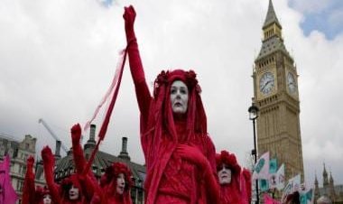 Just Stop Oil climate protesters jailed for three years for scaling Queen Elizabeth II Bridge, causing traffic delays