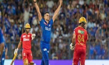 Watch: Arjun Tendulkar dismisses Prabhsimran Singh with a superb yorker during MI-PBKS clash at Wankhede