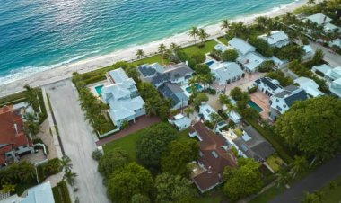 Tucker Carlson Bought $5.5M Florida Home Before Leaving Fox
