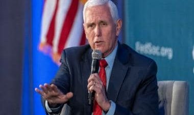 Mike Pence testifies before grand jury investigating Donald Trump and 6 January