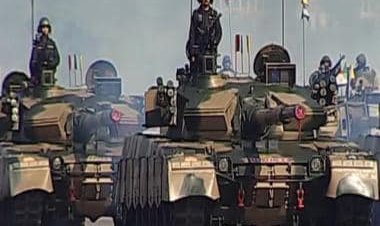 Amid financial crisis, Pakistan urges US to resume military financing