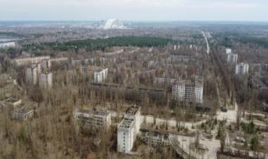 'Thick-skinned' Russian soldiers down with radiation sickness after fishing, digging trenches in Chernobyl