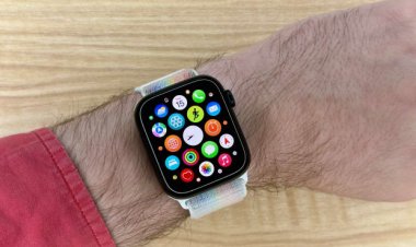 The Apple Watch SE Is Now Under $200 on Amazon, AKA Its Lowest Price Ever