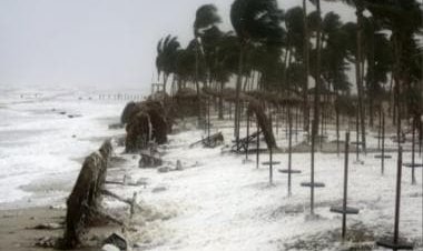 Cyclone Mocha hits Bangladesh, Myanmar coasts