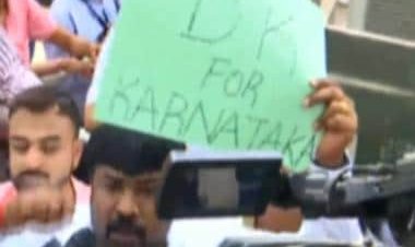 Karnataka CM Race: Congress unable to untangle the conundrum as DKS, Siddaramaiah supporters pressure party; WATCH