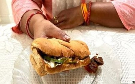 Subway sandwich with achaar? Twitter reacts to Indian mother's delightful combo