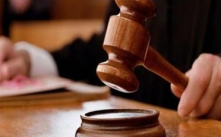 Defamation case: Gujarat court issues fresh summons against Arvind Kejriwal, Sanjay Singh