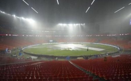 IPL 2023 Final: Memes galore as CSK vs GT match gets postponed due to heavy rain