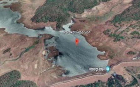 Chhattisgarh officer fined Rs 53,000 for draining reservoir in search of colleague’s smartphone