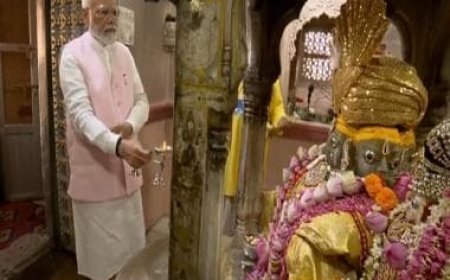 PM Modi offers prayers at Brahma temple in Rajasthan's Pushkar