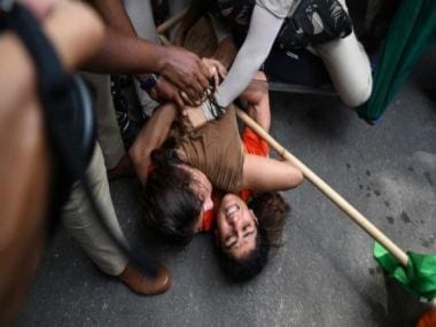 Watch: Wrestlers violently detained by security, protest site at Jantar Mantar cleared