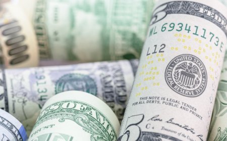 How Are Federal Reserve Board Members Compensated?