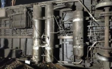 Odisha Train Accident: Rail Minister Ashwini Vaishnaw rushes to spot; survivor recalls moment train derailed