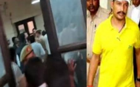 Dressed as lawyers, assailants kill Mukhtar Ansari's dreaded shooter 'Jeeva' inside Lucknow court