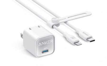 Fast Charge Your iPhone Anywhere With This Anker Plug and Cable Bundle That's 30% Off on Amazon