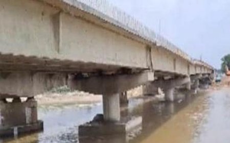 'Sorry state of affairs': Pillar of under-construction bridge caves-in in Bihar's Kishanganj, probe underway