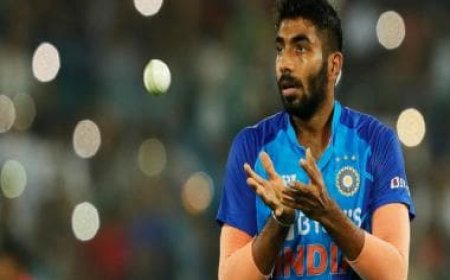 Ravi Shastri warns rushing Jasprit Bumrah's return ahead of World Cup could result in Shaheen Afridi-like situation
