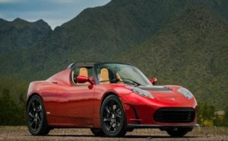 Who bought the first car that Tesla ever made?