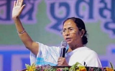 Helicopter ferrying Mamata Banerjee made emergency landing due to low visibility