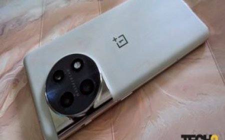 Best phones under Rs 75,000 (June 2023): Samsung Galaxy S23 5G, Google Pixel 7 Pro to Apple iPhone 13