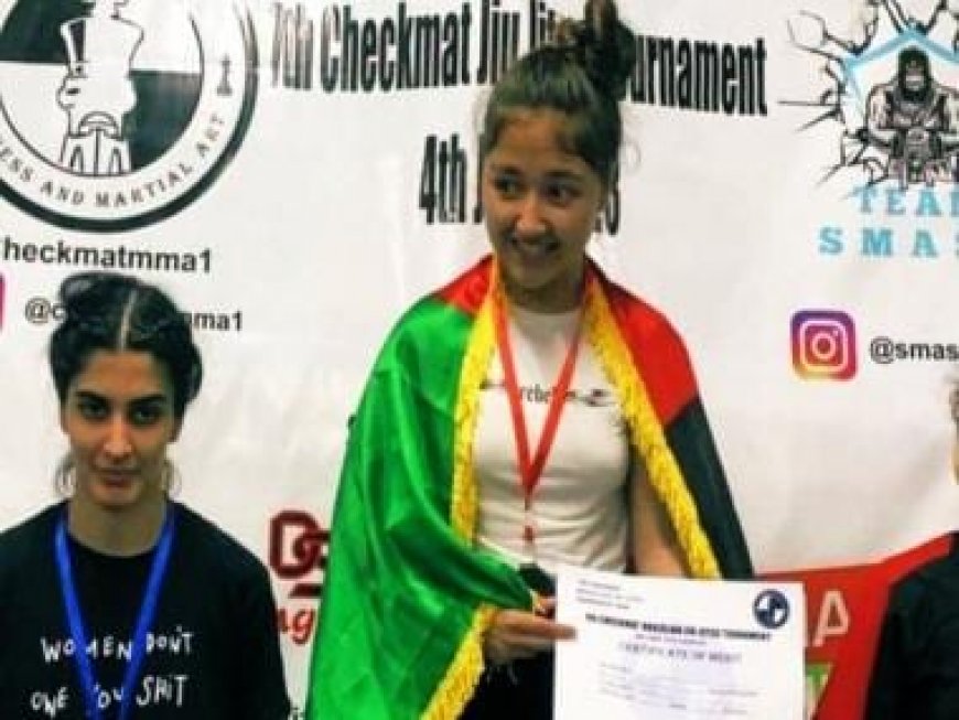 Pakistani police detain female Afghan athlete Arzoo Ahmadi, says journalist