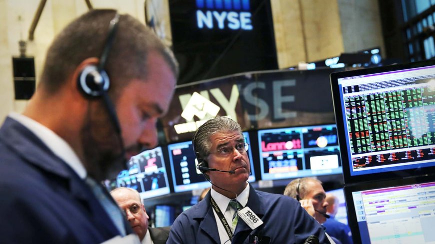 Stocks Slip Lower, Bank of Canada On Deck, Boeing Slides, Binance Freeze, Campbell Soup Earnings - 5 Things To Know