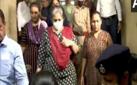 Teesta Setalvad moves Supreme Court after Gujarat HC rejects bail plea