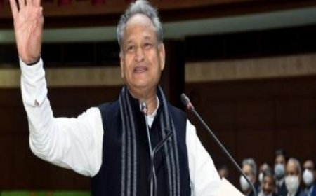 Delhi court issues summon to Rajasthan CM Ashok Gehlot in defamation case