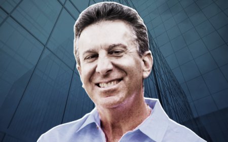 Should Seniors Put More Money in Stocks? Here Are the Key Deciding Factors