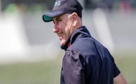 Gary Stead to remain New Zealand head coach until mid-2025