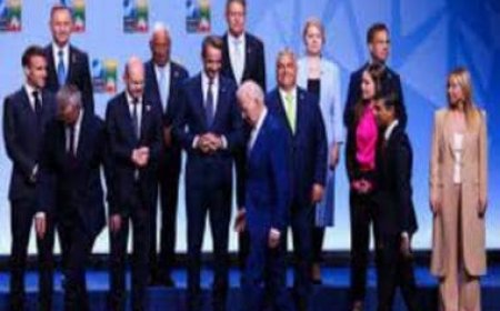 NATO welcomes Ukraine's membership, stops short of invitation