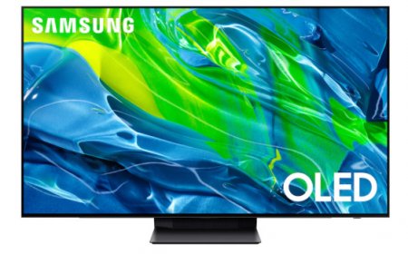 You Can Save a Massive $1,400 Right Now on This 65-inch Samsung OLED TV