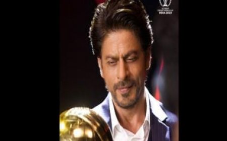 Shah Rukh Khan appointed as the brand ambassador of ICC World Cup 2023, poses with the trophy