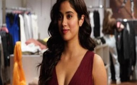 'She deserves appreciation,' Twitterati impressed with Janhvi Kapoor's performance in 'Bawaal'