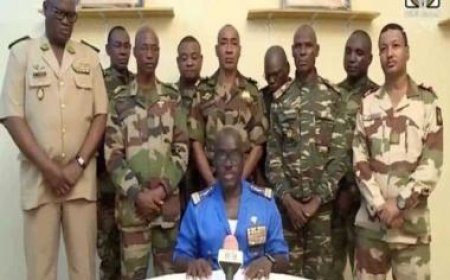 Soldiers in Niger claim to have overthrown President Mohamed Bazoum