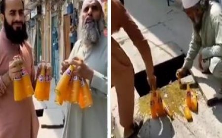 WATCH: What’s the religion of your cold drink? Pakistan mullahs smash bottles of mango juice brand owned by Ahmadiya