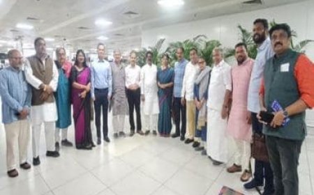 WATCH: Opposition MPs visit relief camps in Manipur