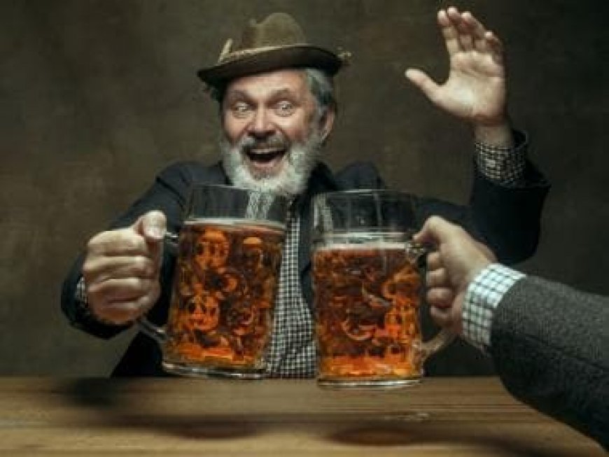 Cheers, Mate! Five brilliant ways to hold your drink