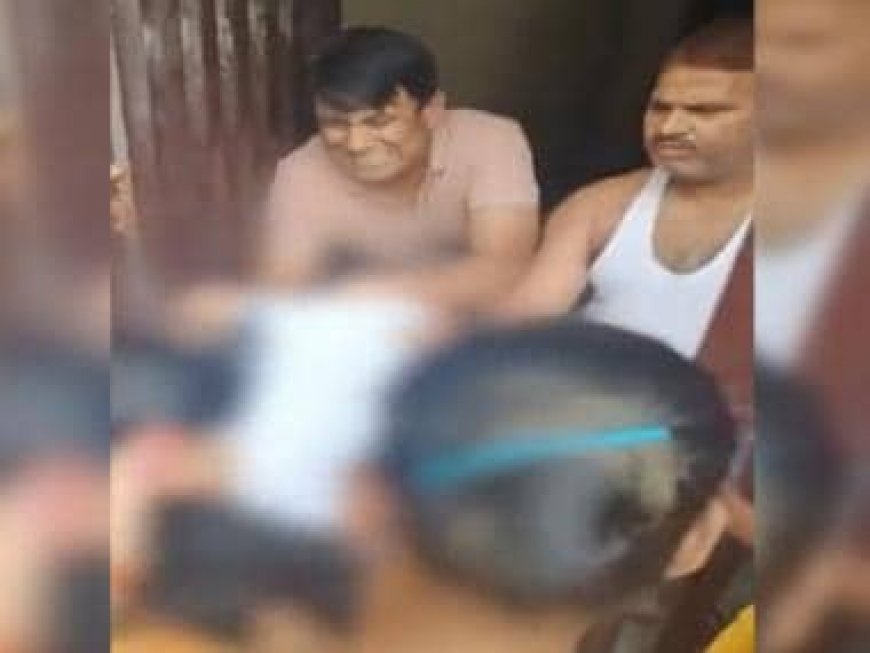 WATCH: People thrash woman pilot, husband for 'torturing' 10-year-old girl kept as domestic help in Delhi's Dwarka