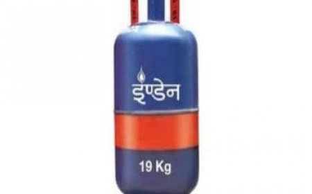 Commercial LPG price cut by Rs 99.75, no change for domestic cylinders
