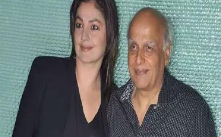 Mahesh Bhatt surprises Pooja Bhatt in Bigg Boss OTT 2 house, reveals, 'Ranbir doesn't have time to watch the show'