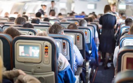 Major Airline To Stop Carrying Enough Food For All Passengers