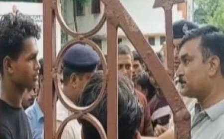 In Tripura, girls in hijab stopped outside school; classmate thrashed for protesting