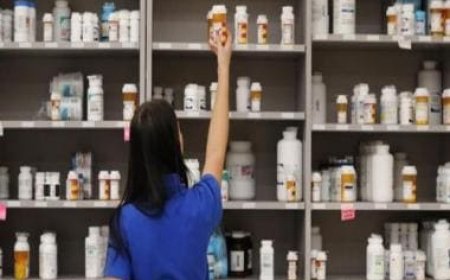 From bugs to drugs: How gut microbiota shapes personalised medicine