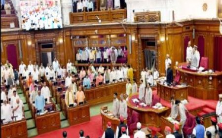 No mobile phones, zero tolerance for tearing of documents, no laughing out loud, state new rules of UP Assembly